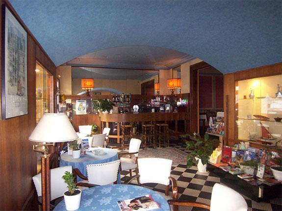 Hotel Terminus Tours Restaurante foto