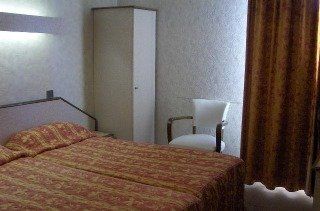 Hotel Terminus Tours Habitación foto